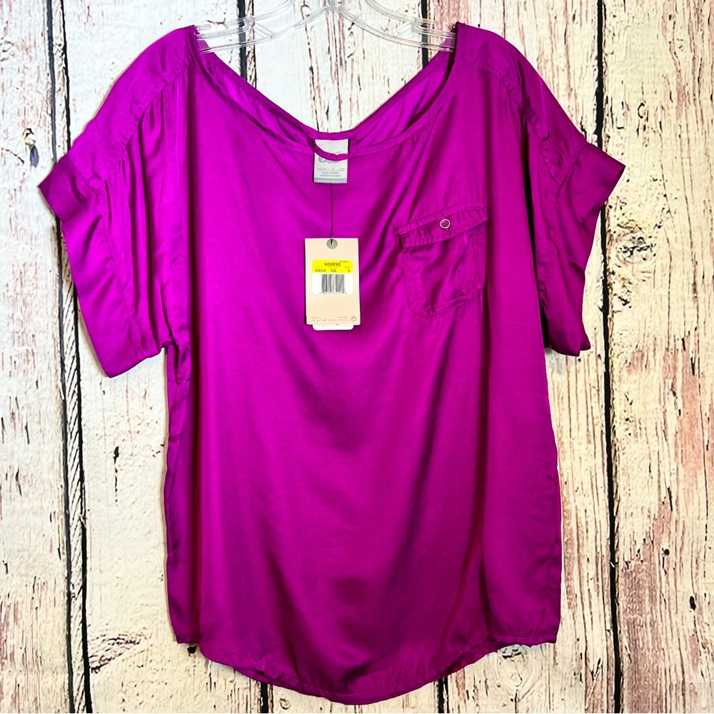 NEW NWT Nike 6.0 Skateboarding Boatneck Polyester Silk Short Sleeve Top SMALL